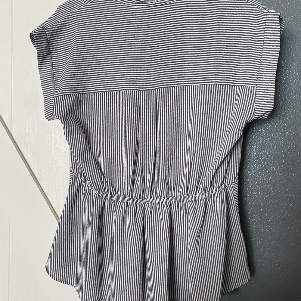 NWOT Top - Picture 2 of 3